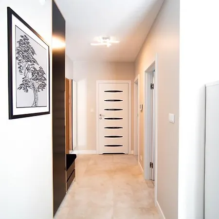 Marina 13 - Z Prywatnym Miejscem Parkingowym Апартаменты *