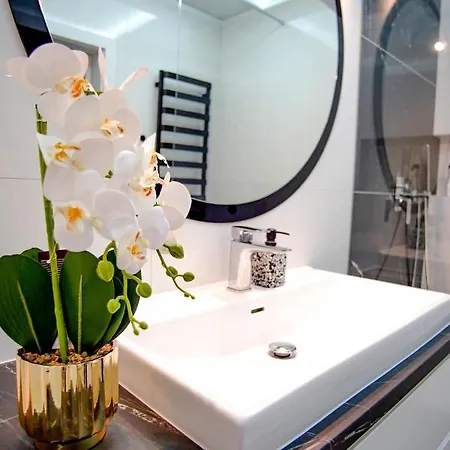 Marina 13 - Z Prywatnym Miejscem Parkingowym Апартаменты